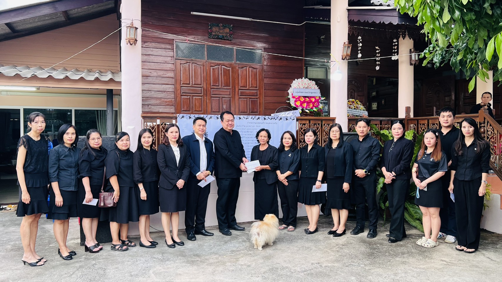 สพป. เชียงใหม่ เขต 4 เป็นเจ้าภาพสวดอภิธรรมศพ คุณพ่อประดิษฐ์ ใหม่เขียว บิดาของคุณชุลีกร ใหม่เขียว ศึกษานิเทศก์ชำนาญการพิเศษ