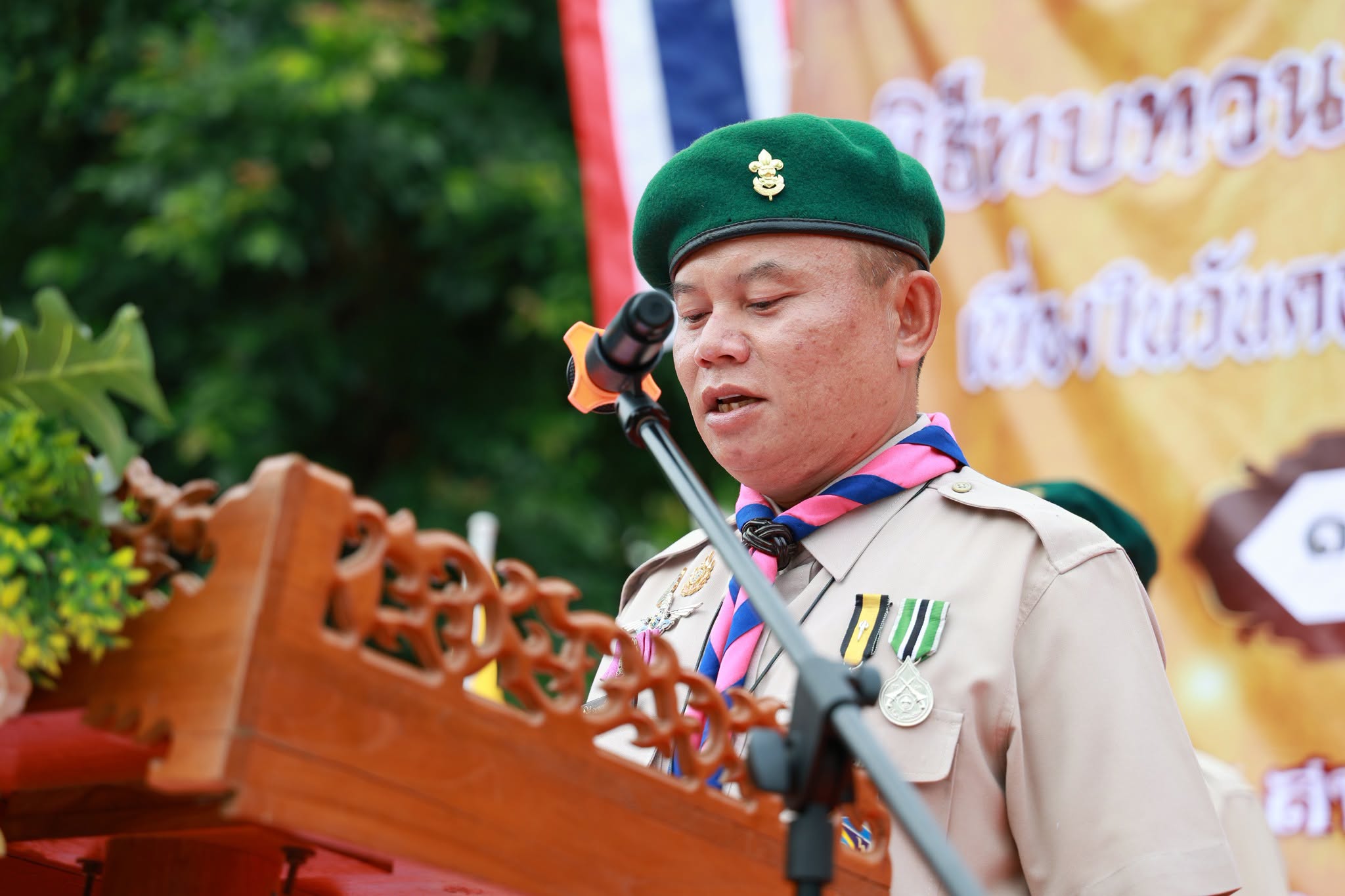 นายสมพงษ์ แสนสำโรง รองผู้อำนวยการสำนักงานเขตพื้นที่การศึกษาประถมศึกษาเชียงใหม่ เขต 4 เป็นประธานในพิธีปฏิญาณตนและสวนสนาม เนื่องในวันคล้ายวันสถาปนาคณะลูกเสือแห่งชาติ ประจำปี 2569