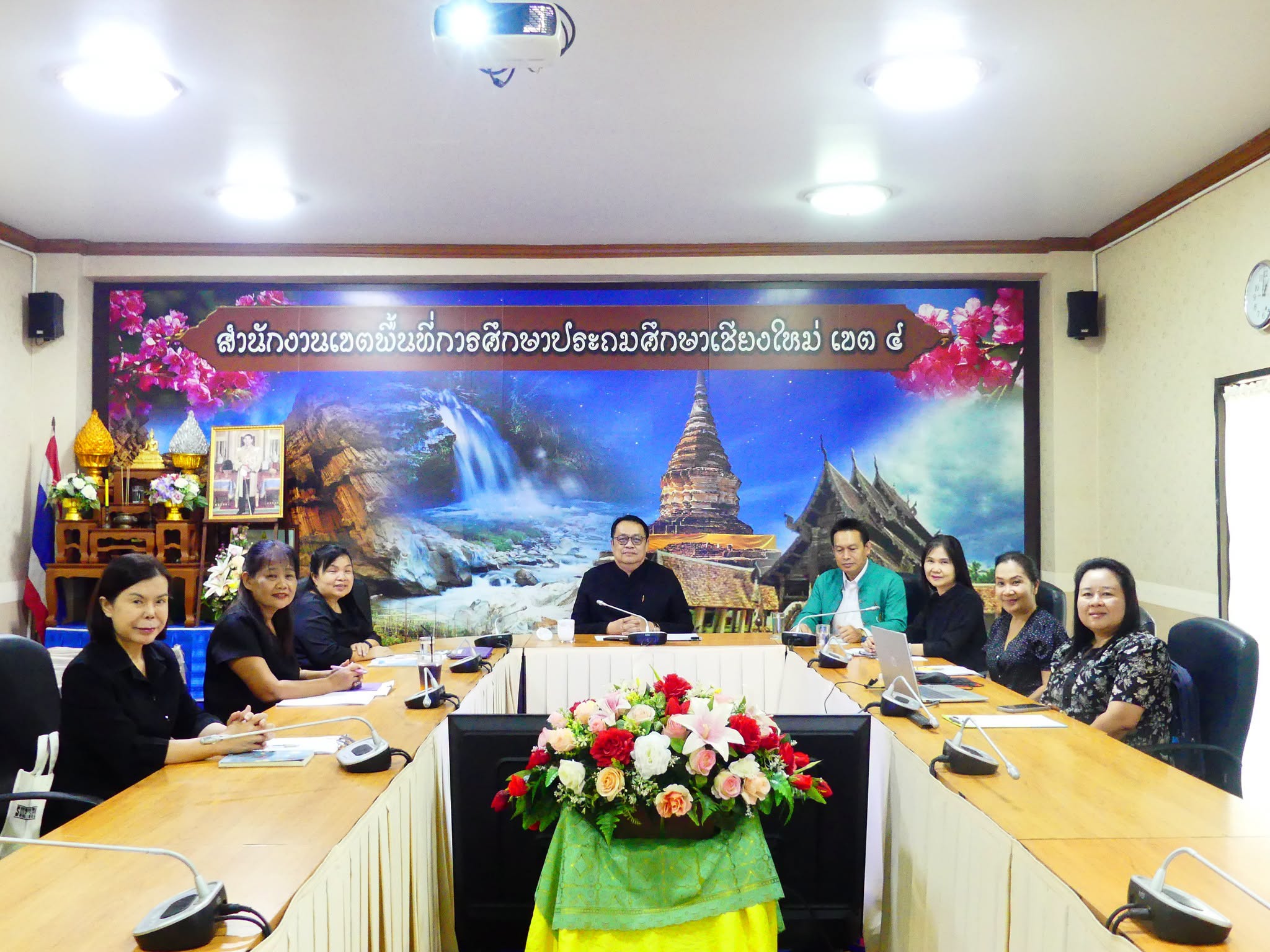 การประชุมคณะกรรมการกลั่นกรองการจัดกรอบพนักงานราชการในสำนักงานเขตพื้นที่การศึกษาประถมศึกษาเชียงใหม่ เขต 4